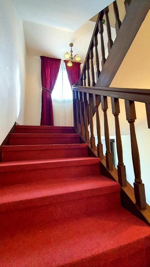 Zur Krone Aparthotel Widdershausen Экстерьер фото